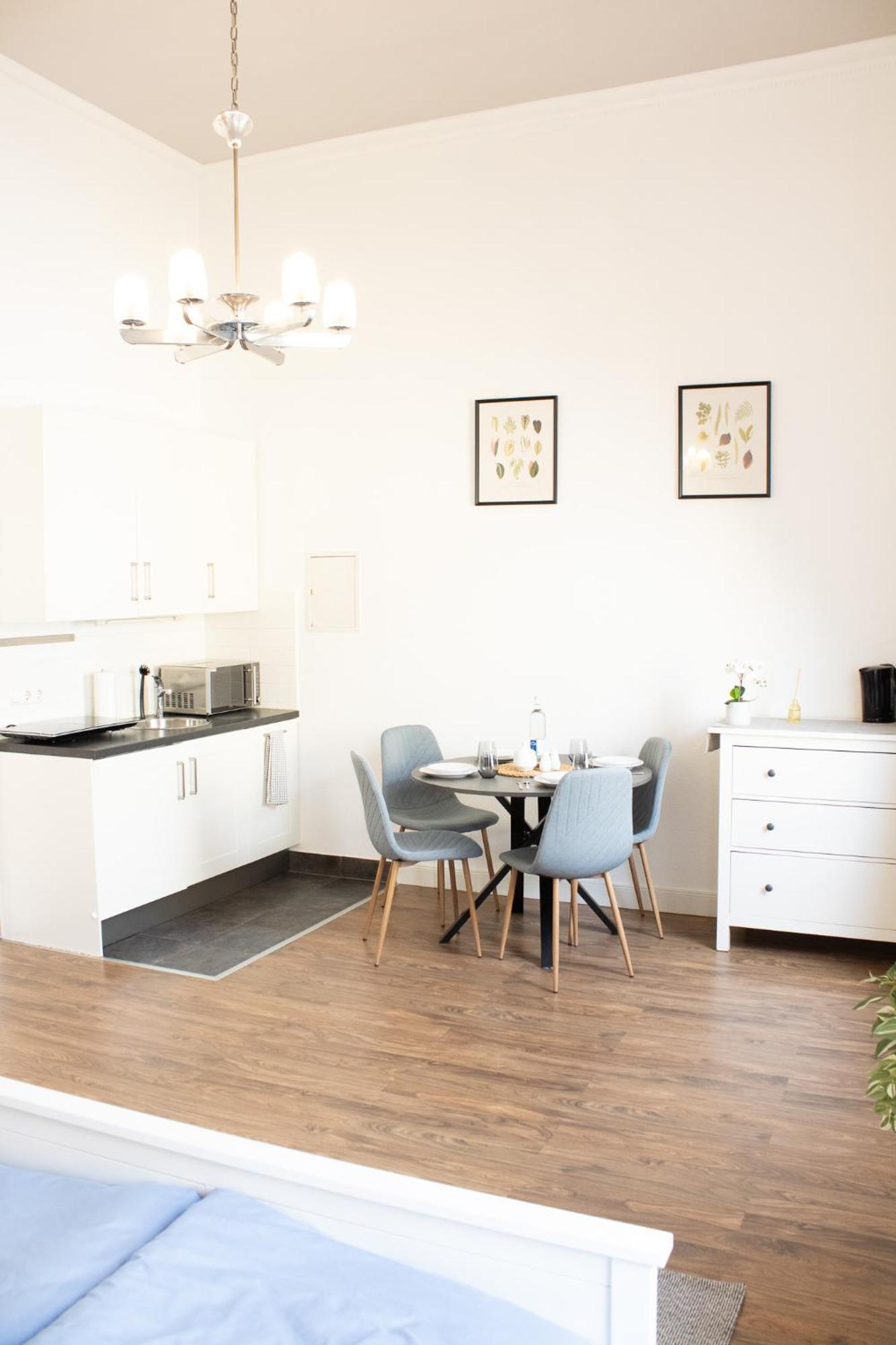 Apartment Wiesbaden Mitte, Zentral Am Park, Congresscenter 5 Min, Bahnhof 10Min Exterior photo