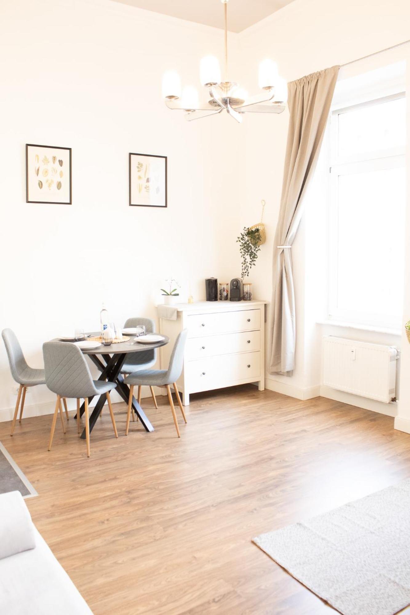 Apartment Wiesbaden Mitte, Zentral Am Park, Congresscenter 5 Min, Bahnhof 10Min Exterior photo