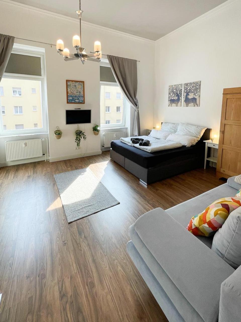 Apartment Wiesbaden Mitte, Zentral Am Park, Congresscenter 5 Min, Bahnhof 10Min Exterior photo